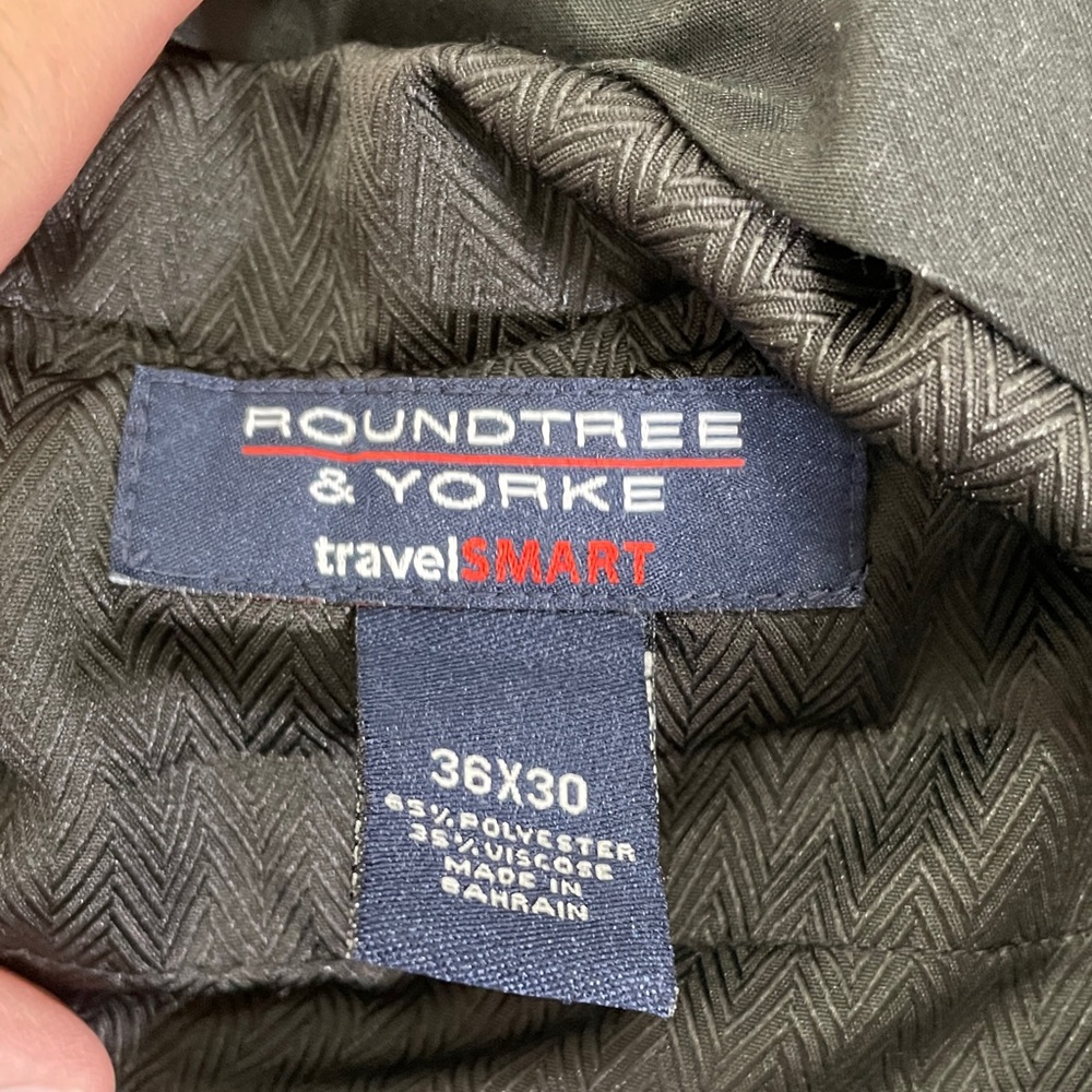 5 pair 36x30 Roundtree & Yorke Dress Pants Black, Navy, Charcoal, Blue &Khaki - Picture 7 of 7